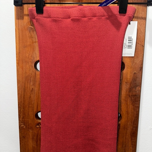 🆕 Bond-Eye Brad Top and Verve Skirt Set in Sienna - Picture 9 of 13